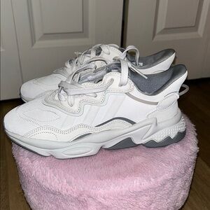 Adidas Ozweego Sneakers